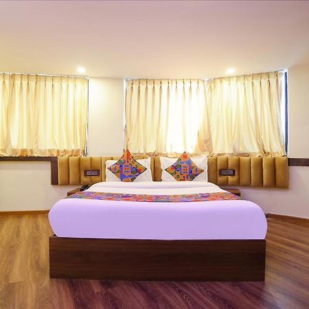 Hotel Rio Mumbai Bagian luar foto